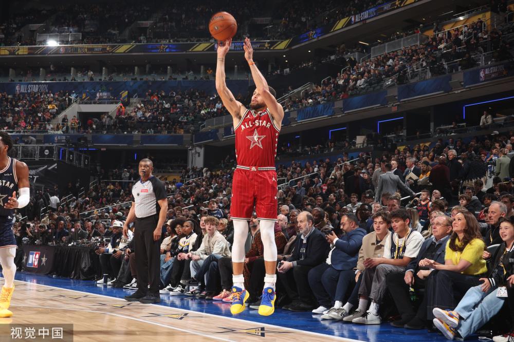 球迷间的一 球迷间的一