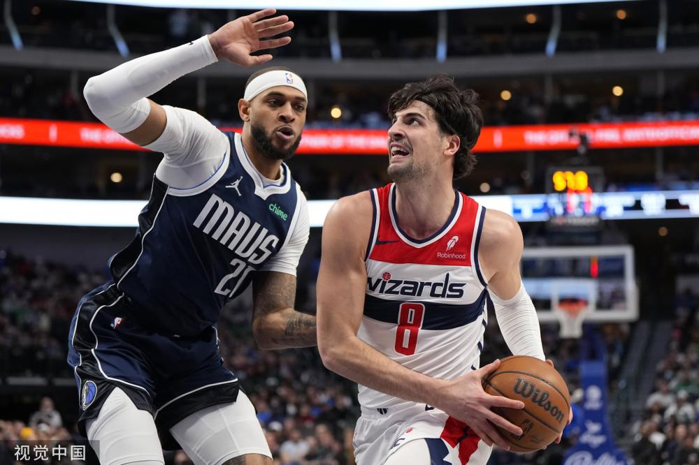 与之呼应的 与之呼应的